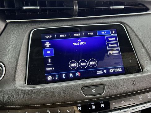 Used 2019 Cadillac XT4 Premium Luxury AWD/4WD image 19