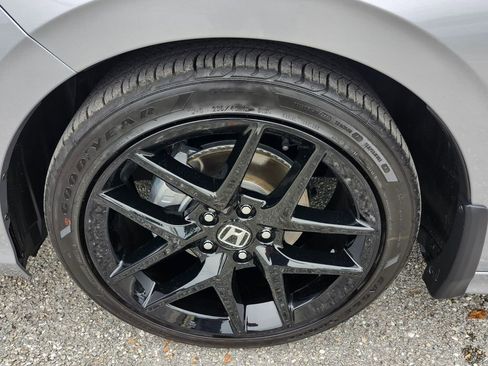 Used 2025 Honda Civic Sport image 19