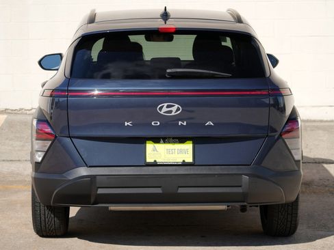 Used 2024 Hyundai Kona SEL FWD image 47