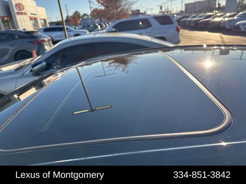 Used 2021 Toyota Camry SE image 10