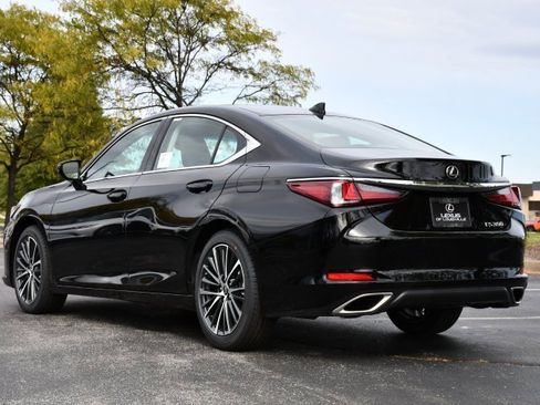 New 2025 Lexus ES 350 w/ Premium Package image 5