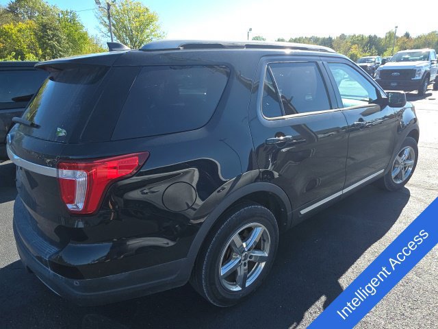 Used 2019 Ford Explorer XLT FWD image 5