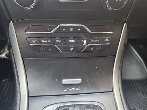 Used 2015 Ford Edge SEL w/ Equipment Group 201A FWD image 30