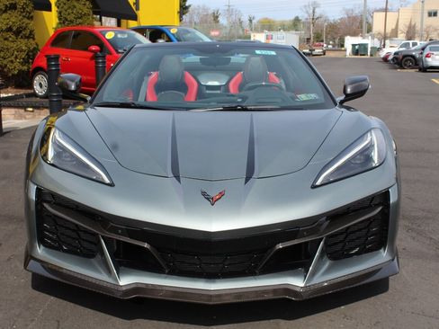 Used 2023 Chevrolet Corvette Z06 image 34