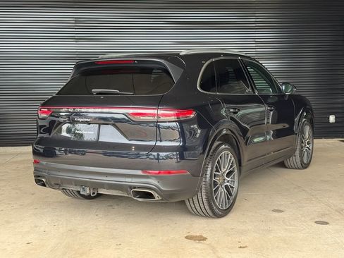 Certified 2019 Porsche Cayenne AWD/4WD image 7
