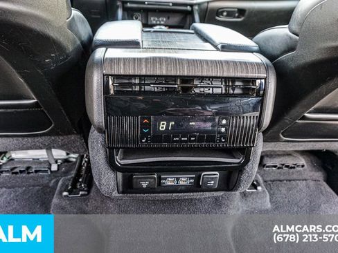 Used 2024 Jeep Wagoneer Series II w/ Flexible Seating Group RWD image 33