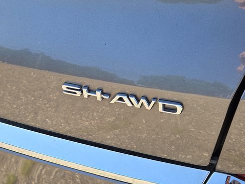 Used 2024 Acura MDX SH-AWD image 31