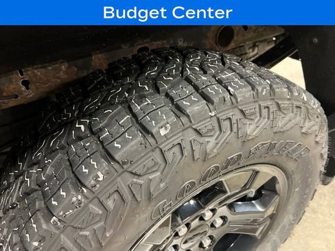 Used 2017 Chevrolet Silverado 1500 LT w/ Midnight Edition image 6