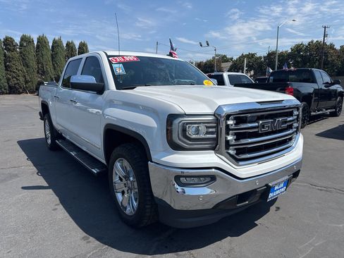 Used 2017 GMC Sierra 1500 SLT image 2