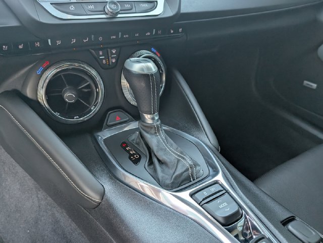 Used 2016 Chevrolet Camaro SS RWD image 17