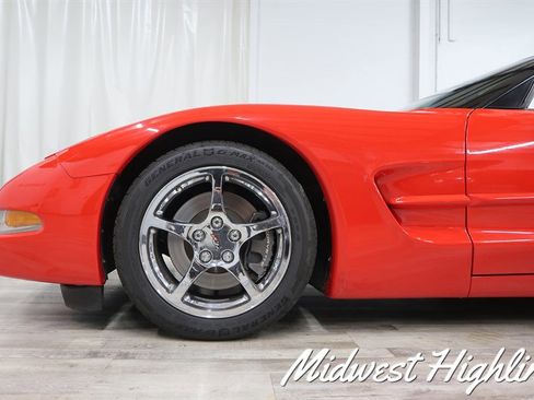 Used 2000 Chevrolet Corvette Convertible w/ Memory Pkg image 11