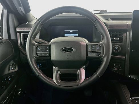 Used 2024 Ford Expedition Limited AWD/4WD image 18