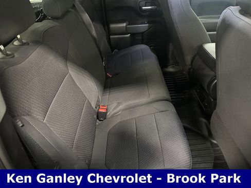 Used 2020 Chevrolet Silverado 1500 Custom w/ Custom Value Package image 18