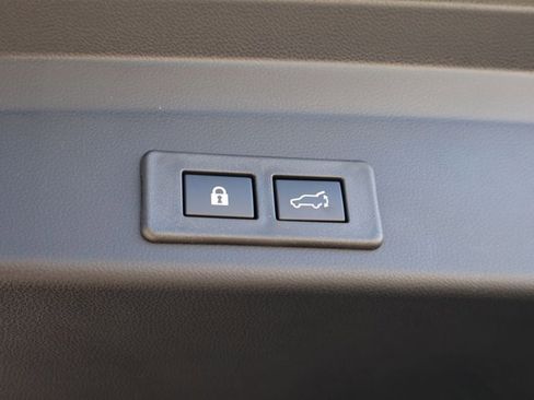 Certified 2025 Subaru Ascent Bronze Edition AWD/4WD image 7