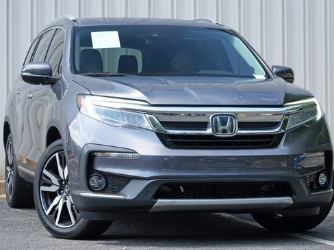 Used 2020 Honda Pilot Touring image 2