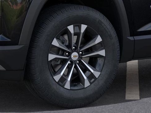 New 2026 Chevrolet Equinox LT w/ LPO, Floor Liner Package image 9