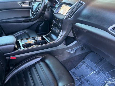 Used 2019 Ford Edge SEL w/ Equipment Group 201A FWD image 17