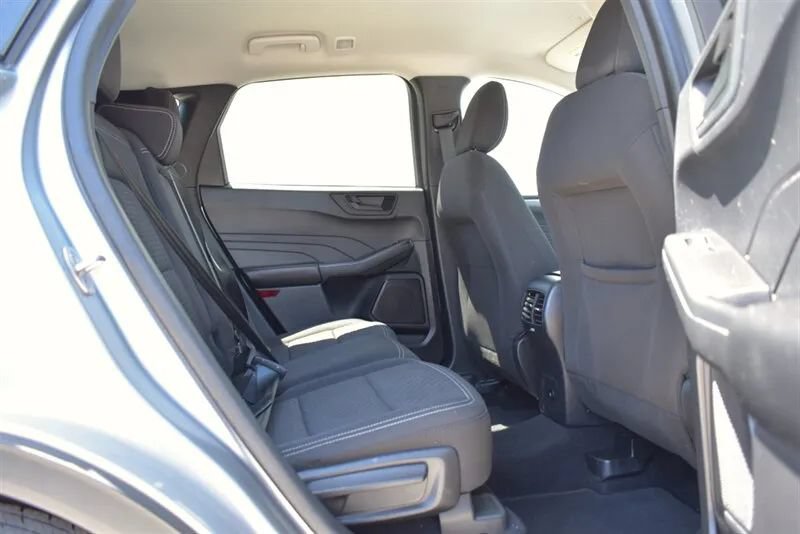 Used 2023 Ford Escape Active AWD/4WD image 29