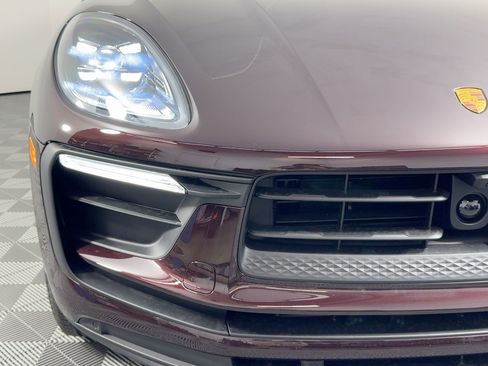 Used 2026 Porsche Macan image 11