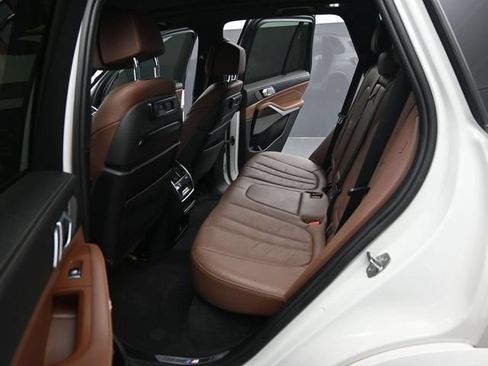 Used 2020 BMW X5 M50i w/ Premium Package AWD/4WD image 8