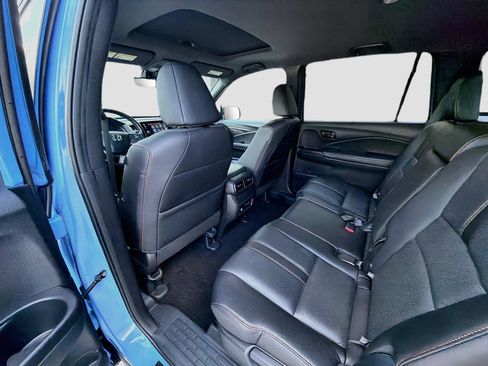 Certified 2024 Honda Passport TrailSport image 25