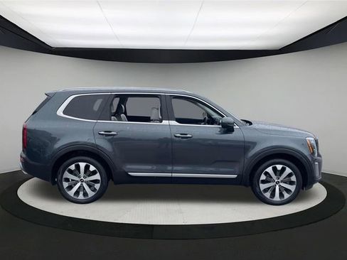 Used 2022 Kia Telluride S image 5