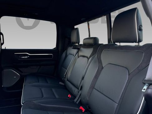 New 2026 RAM 1500 Laramie AWD/4WD image 4