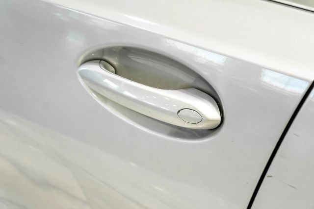 Used 2020 BMW 330i Sedan w/ Convenience Package RWD image 43