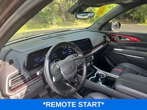 Used 2024 Chevrolet Traverse RS FWD image 6