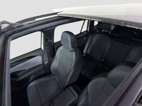 New 2026 Volkswagen Tiguan SE R-Line FWD image 14