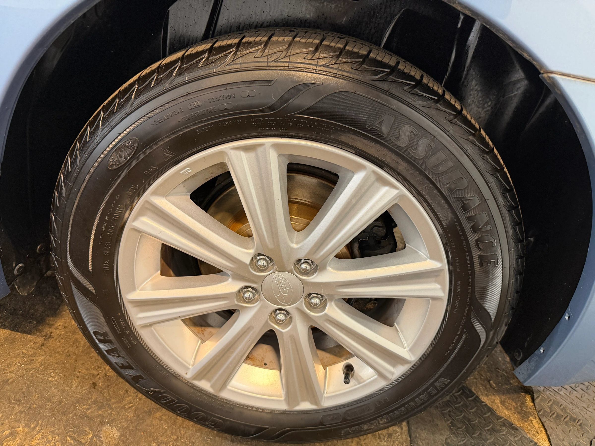 Used 2012 Subaru Legacy 2.5i Premium AWD/4WD image 39