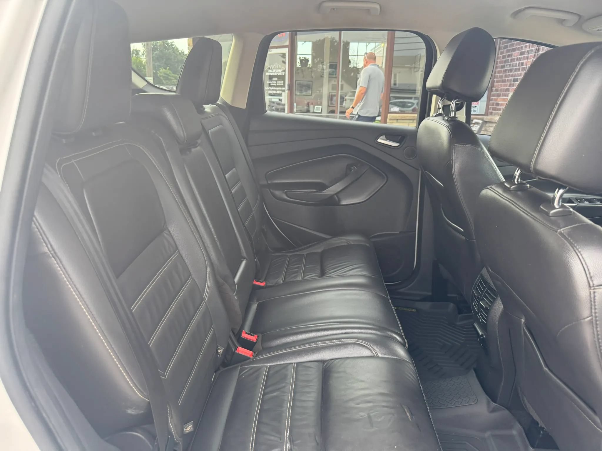 Used 2017 Ford Escape Titanium w/ Equipment Group 301A AWD/4WD image 32