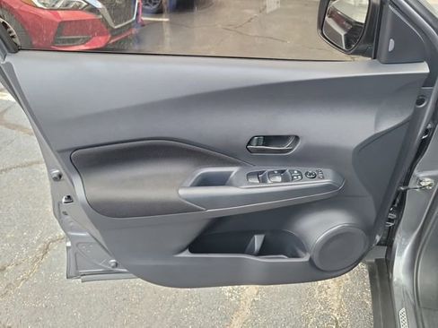 Used 2024 Nissan Kicks S FWD image 8