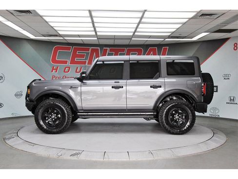 Used 2024 Ford Bronco Wildtrak image 3