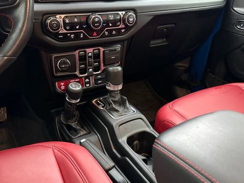 Used 2024 Jeep Wrangler Unlimited Rubicon 392 image 15