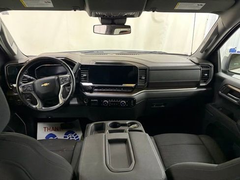 Used 2023 Chevrolet Silverado 1500 LT w/ Protection Package AWD/4WD image 21