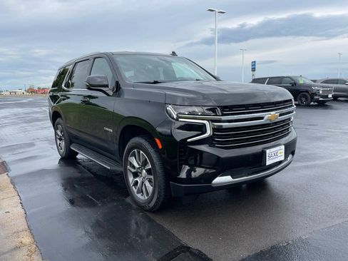 Used 2022 Chevrolet Tahoe LT w/ LT Signature Package AWD/4WD image 7