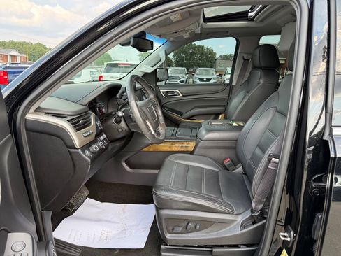 Used 2017 GMC Yukon Denali w/ Open Road Package AWD/4WD image 31