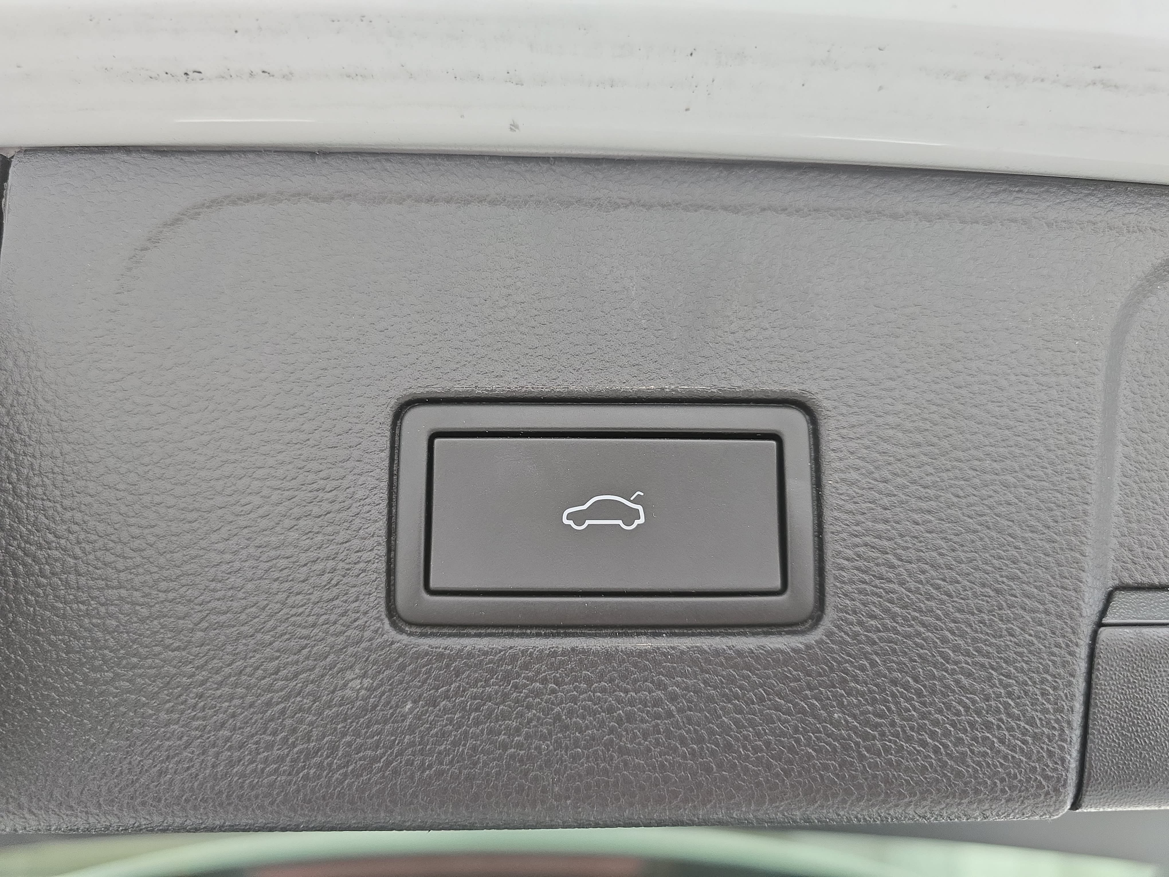 Certified 2024 Volkswagen Atlas SE AWD/4WD image 14