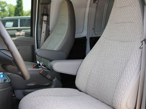 New 2025 GMC Savana 2500 w/ Driver Convenience Package image 10