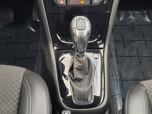 Certified 2022 Buick Encore Preferred w/ Safety Package image 19