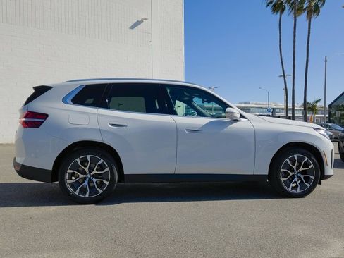 New 2026 BMW X3 xDrive30 w/ Premium Package image 3