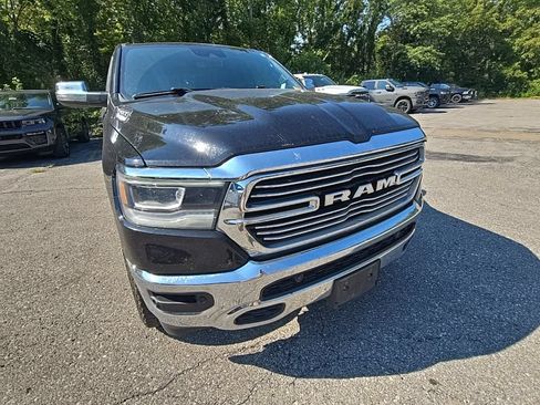Used 2023 RAM 1500 Laramie AWD/4WD image 11