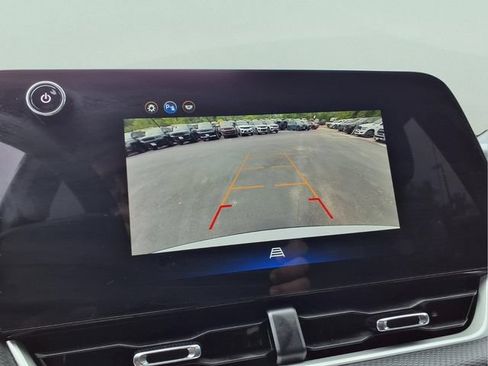 Used 2026 Chevrolet Equinox LT FWD image 15