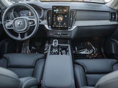 New 2026 Volvo XC90 B6 Ultra w/ Protection Package image 19