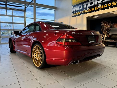 Used 2011 Mercedes-Benz SL 550 image 4