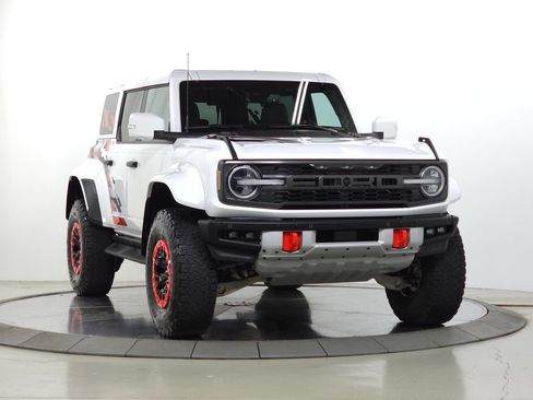 Used 2025 Ford Bronco Raptor AWD/4WD image 8