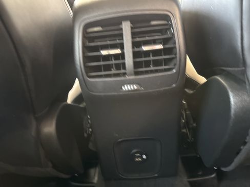 Used 2020 Ford Escape SE Sport image 13