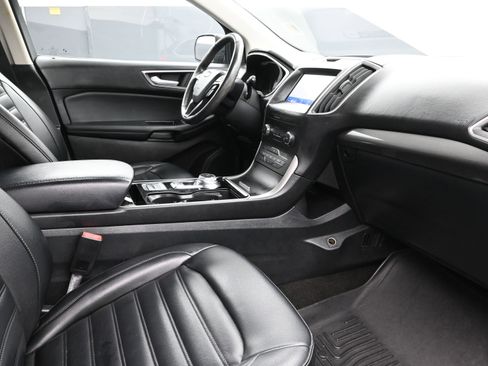 Used 2020 Ford Edge SEL w/ Convenience Package image 26