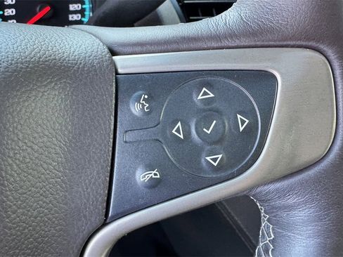 Used 2017 GMC Yukon Denali w/ Open Road Package image 25